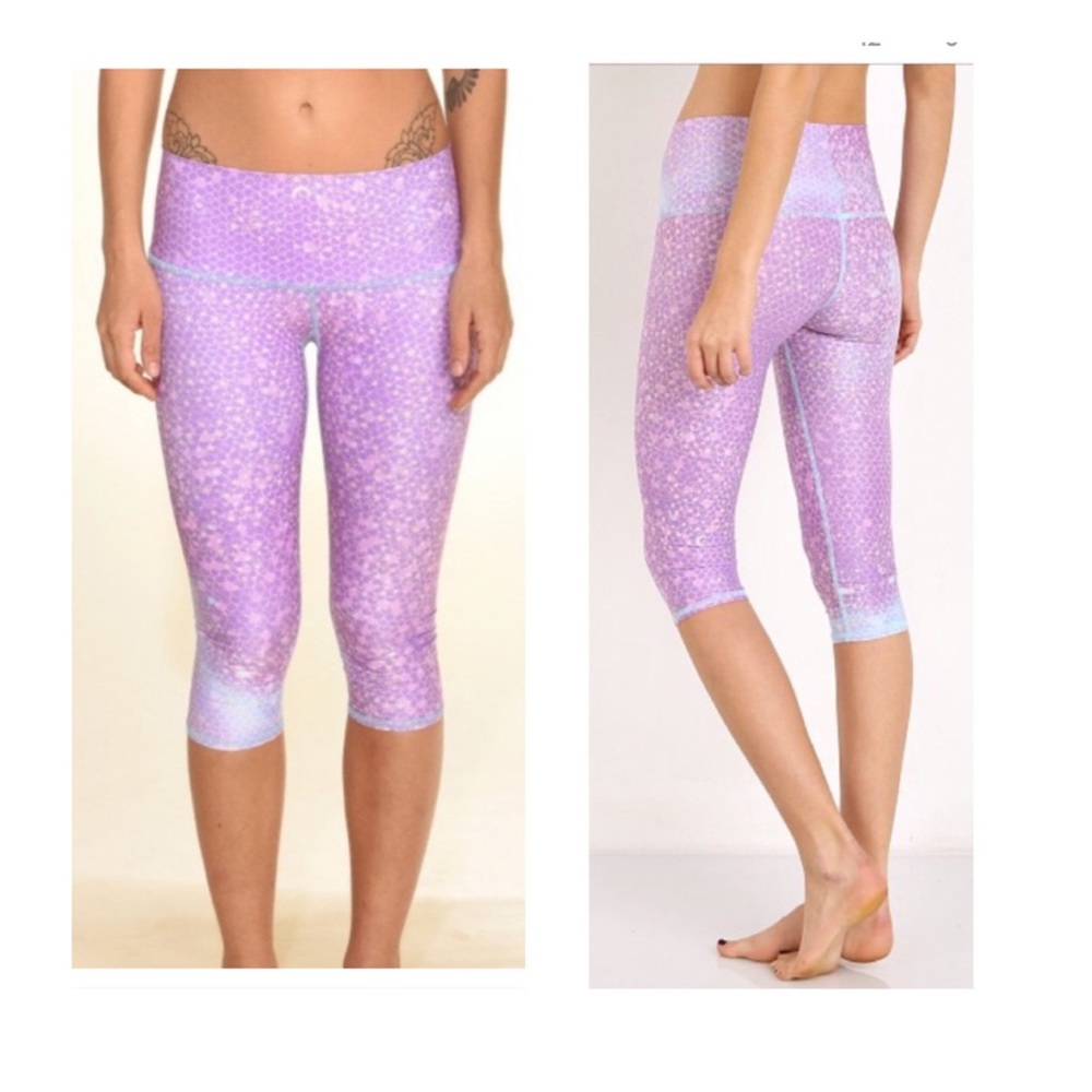 Teeki Yoga HotPant Purple Mermaid Crop Leggings Size Small
